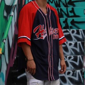 Men's vintage Tommy Hilfiger athletics ⚾️ tee